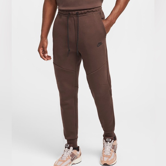 Nike Tech Fleece Joggers Pants Men's Large new Brown Espresso - Picture 1 of 3
